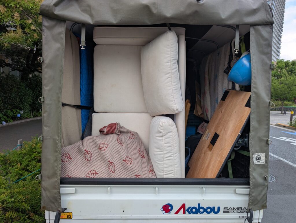 中央区内でのミニ引越し積込み状況
