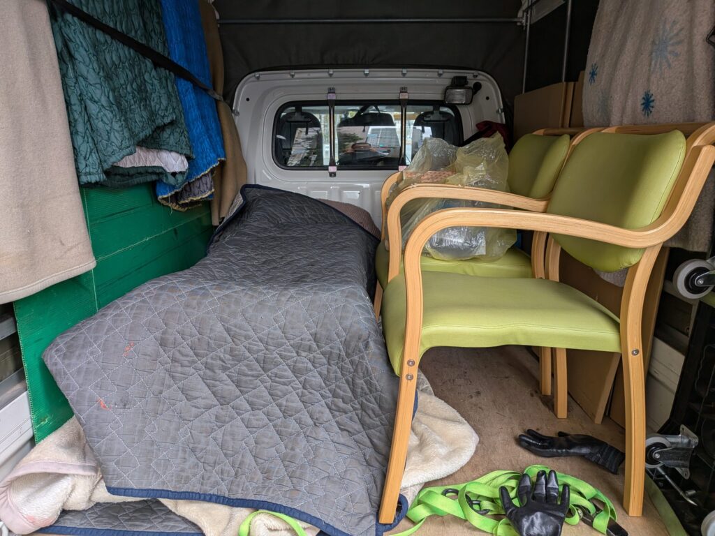 椅子と一緒に積み込んだ積込み例