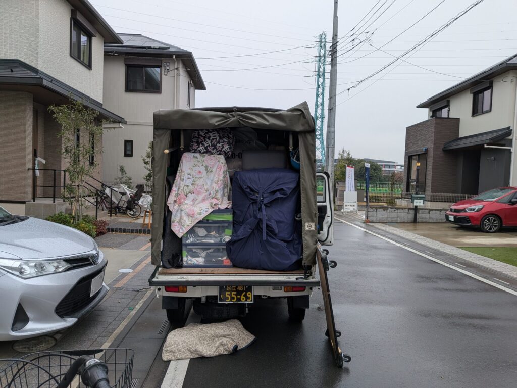 引越し荷物と一緒に積み込んだ積込み例の様子