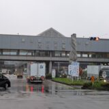 太田市場正門前