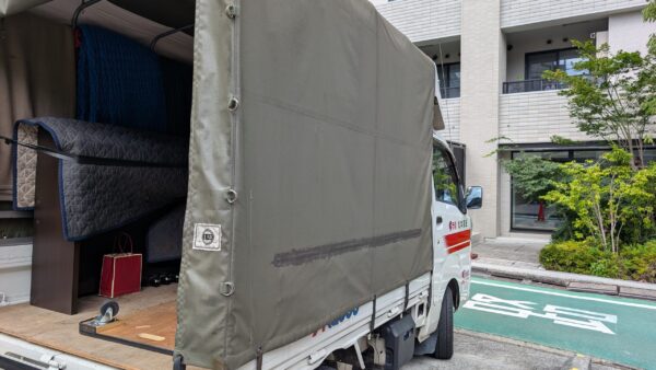 電子ピアノの引越し・配送なら赤帽｜新宿区から板橋区まで分解せずに対応