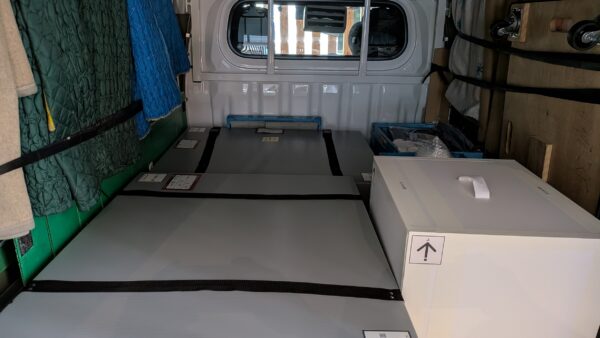 名古屋市から東京都港区まで建築模型を長距離配送｜赤帽による建築模型輸送事例