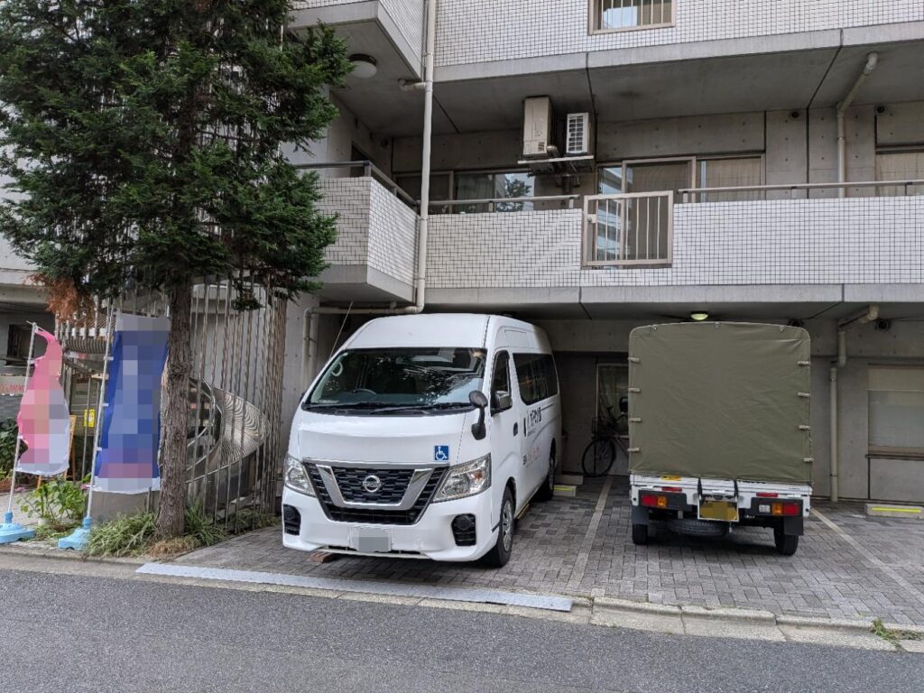 江戸川区の老人ホームへ引越し荷物を搬入した様子