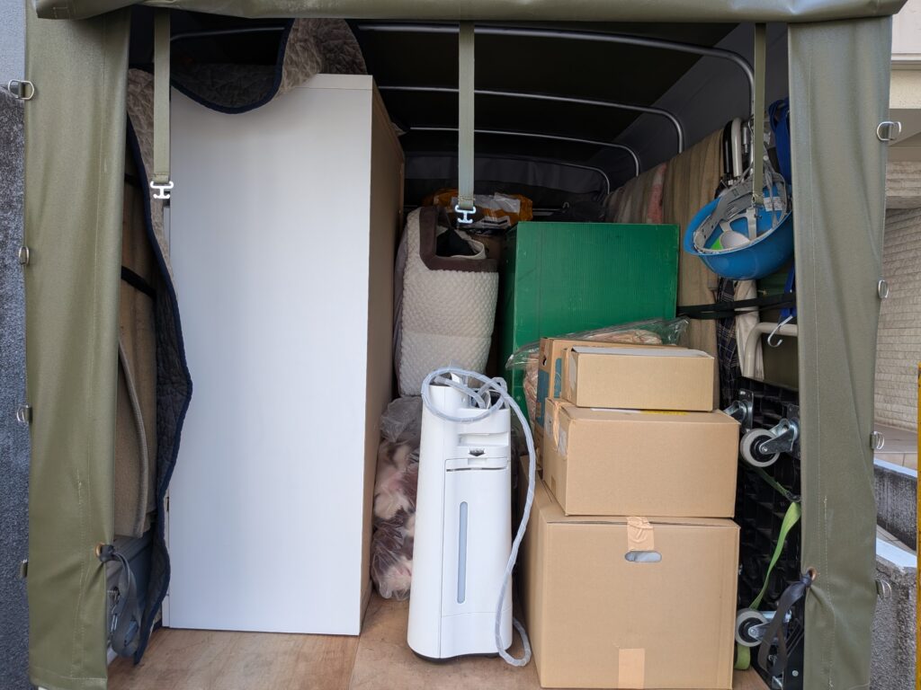単身引越しのお荷物を積み込んだ荷台