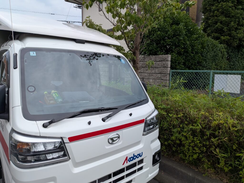 東京都足立区でミニ引越しの積込みに伺った赤帽松本運送のトラック