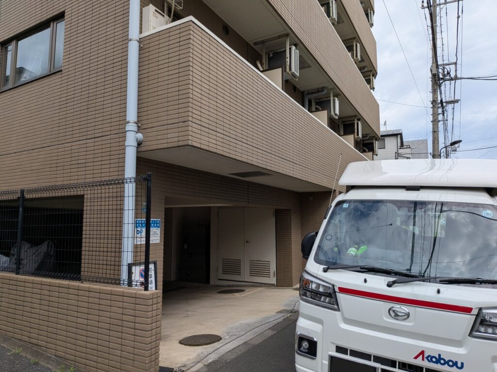 豊島区のマンションから帰国する留学生の家具や荷物を配送