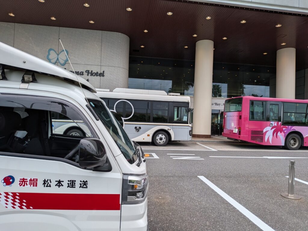 朝のチェックアウト時にスーツケースを集荷した浦安市内のホテル