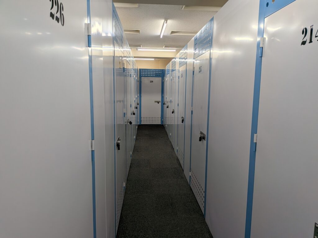 足立区竹ノ塚のトランクルーム内部