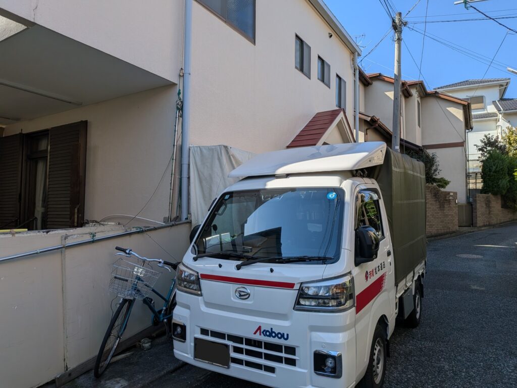練馬区内のご自宅へ老人ホームからの引越し荷物を配送した赤帽松本運送